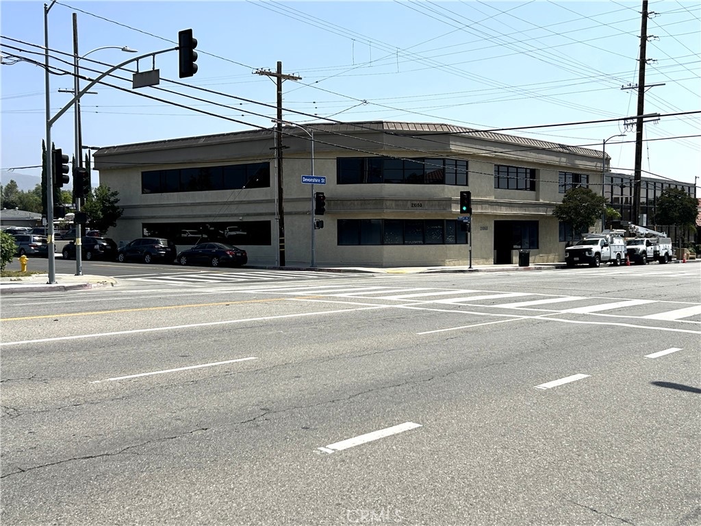 Sold property at 21053 Devonshire Ave. #105, Chatsworth, represented by Harry Shahbaz