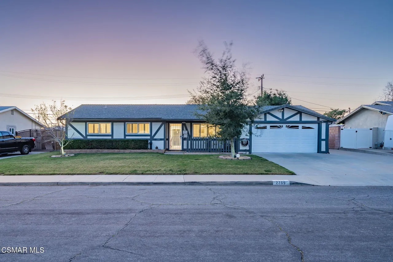 Sold property at 2289 Kelsey St., Simi Valley, represented by Harry Shahbaz